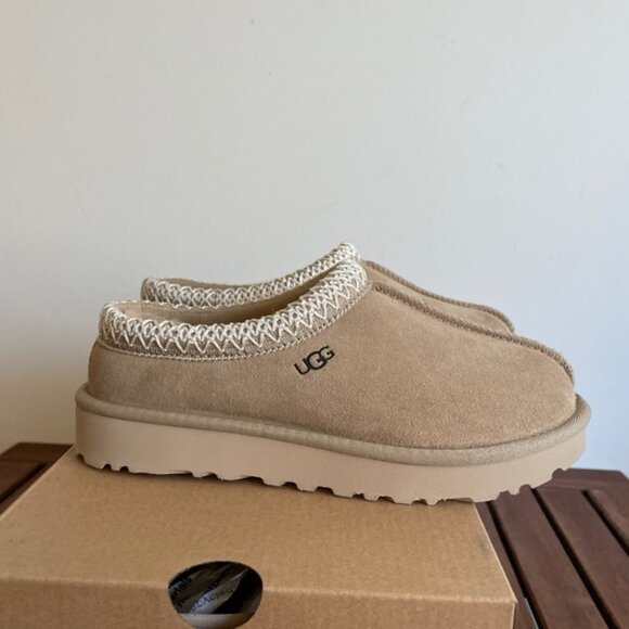 UGG Tasman Slipper Sand - Picture 1 of 13